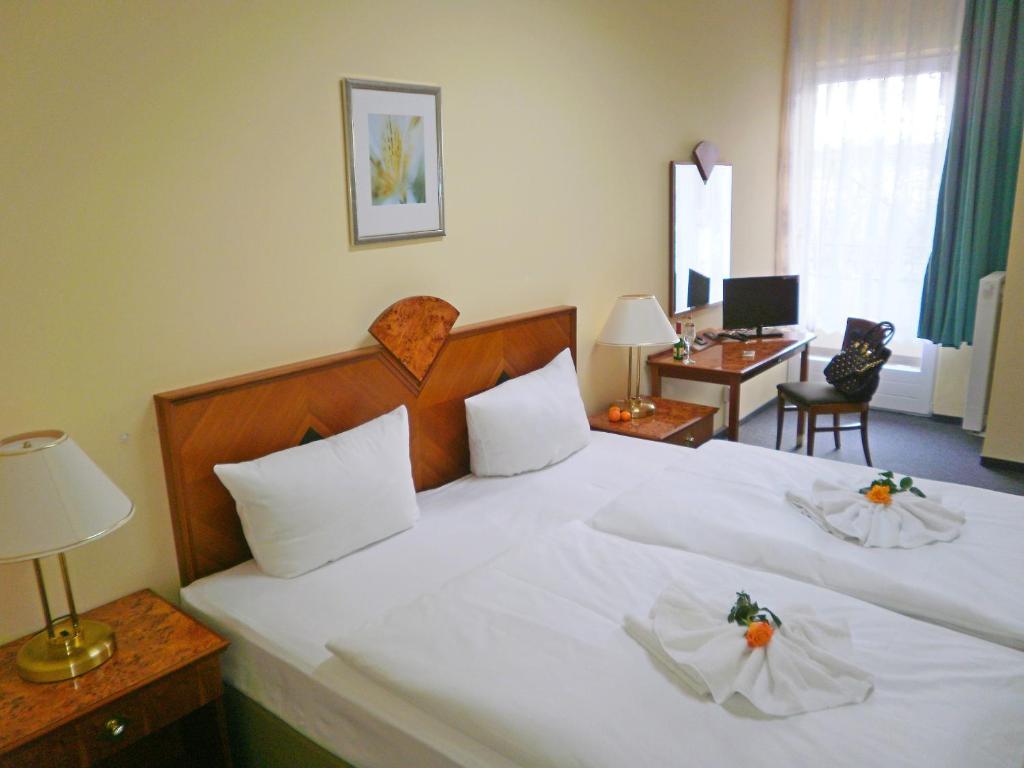 Hotel Amadeus Central Berlin Bagian luar foto